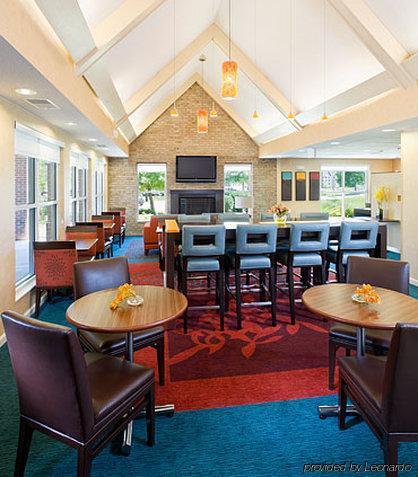 Residence Inn By Marriott Cedar Rapids Restaurant billede