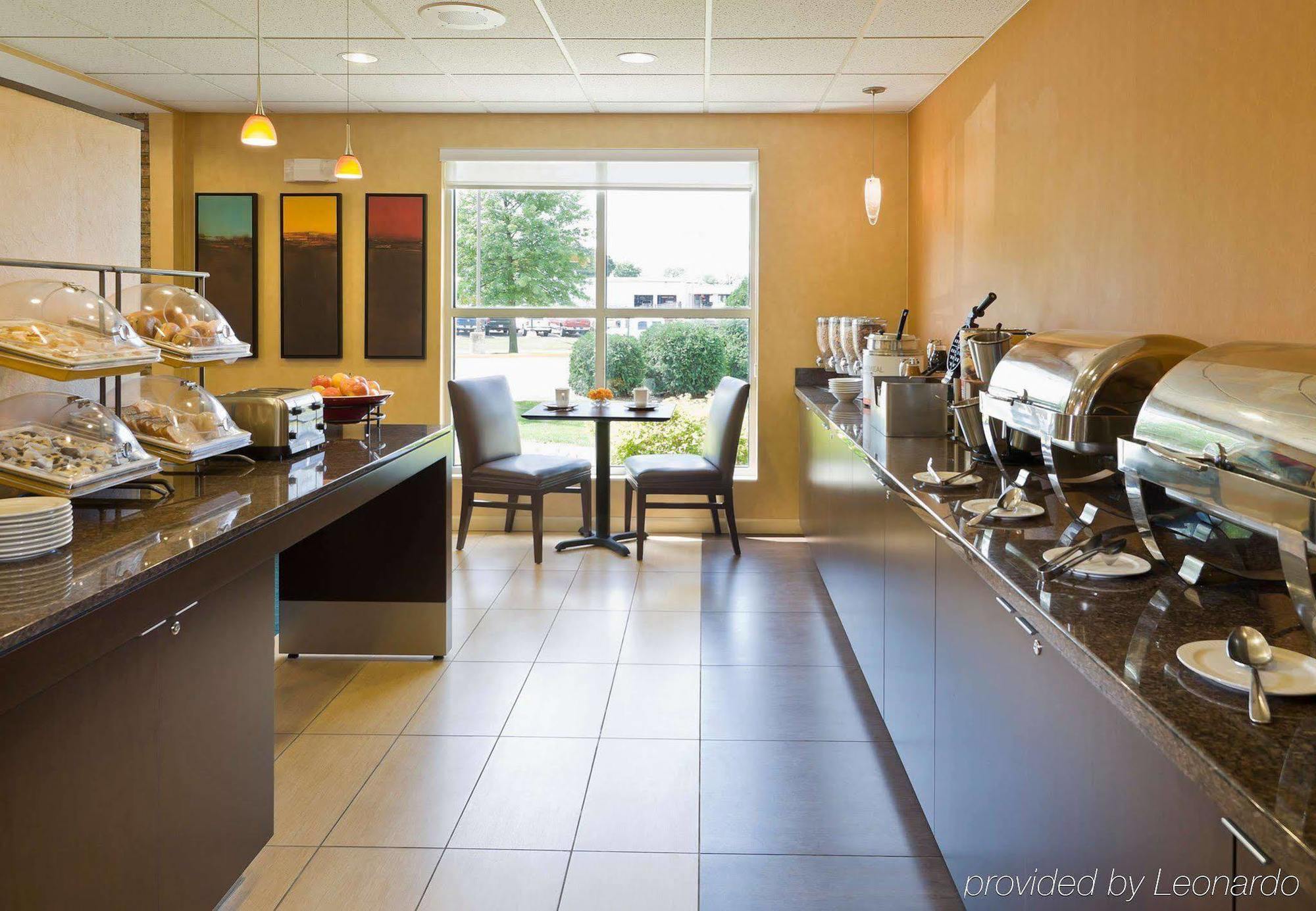 Residence Inn By Marriott Cedar Rapids Restaurant billede